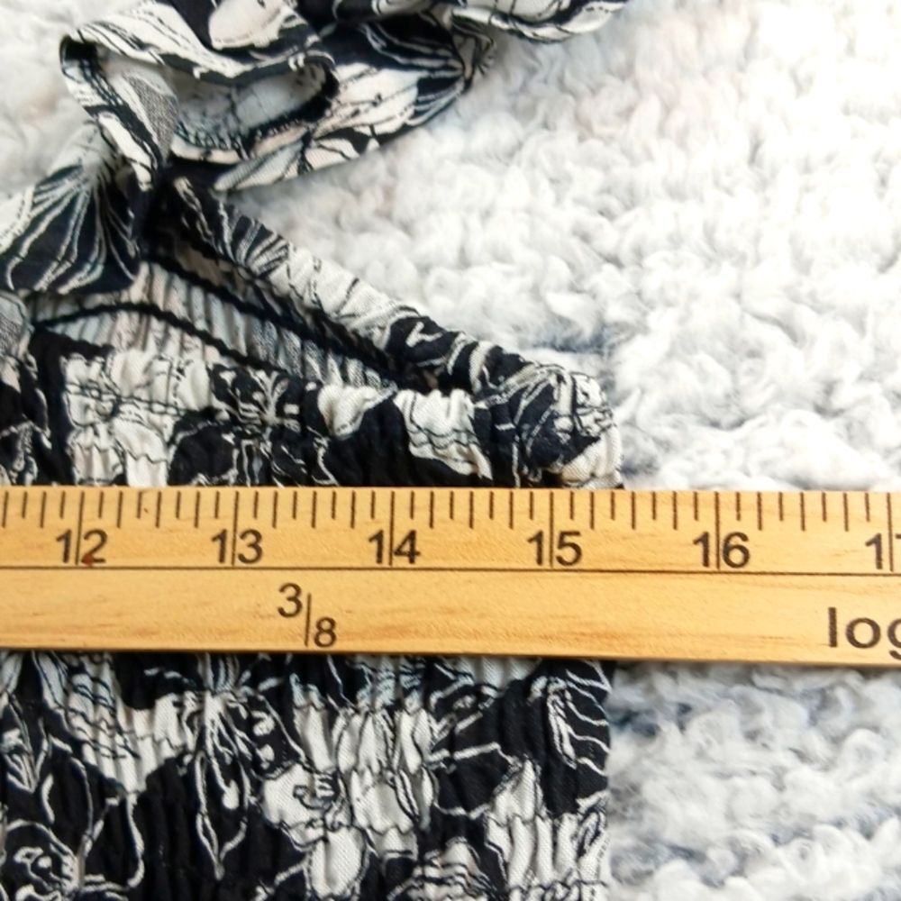 Raviva Floral Smocked Dress Midi Flair B+W 100% Rayon. Woman's 1X............... - Picture 7 of 12